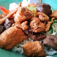 เมนูของร้าน ข้าวต้ม ปูล้อ