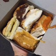 เมนูของร้าน ขนมปังเจ้าอร่อยเด็ดเยาวราช เยาวราช