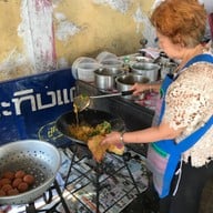 ผัดไทยป้าวุ้น