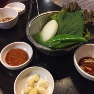 Saemoul BBQ Garosugil