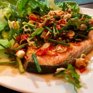 เพลงเพลิน Lifestyle Restaurant