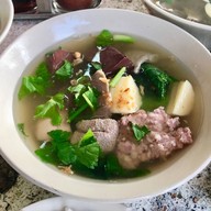 เมนูของร้าน ข้าวเลือดหมูตราด ตะเคียนคู่ จันทบุรี 2