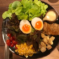 เมนูของร้าน Farm to Table ไฮด์เอาท์