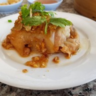 บ้านก๋ง