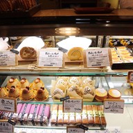 บรรยากาศ Patisserie Roku