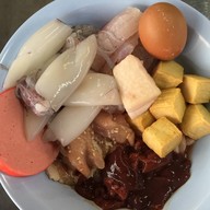 เมนูของร้าน แต้ว&ต้อมเนื้อย่างเกาหลีกลางทุ่ง