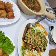 เมนูของร้าน หยู่อี่เจ - หรูยี่ เพื่อสุขภาพ 如意健康素食 หัวลำโพง