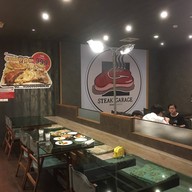 บรรยากาศ Steak Garage The Street Ratchada