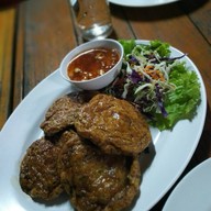 เมนูของร้าน เรือนแพลำพูน