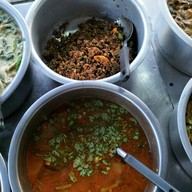 ร้านข้าวแกงเจ๊เฮียง