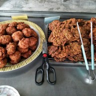 ร้านข้าวแกงเจ๊เฮียง