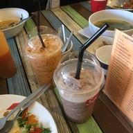 เส้นแก้วคาเฟ่