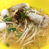 เมนูของร้าน อร่อยขั้นเทพ ก๋วยเตี๋ยวต้มยำ