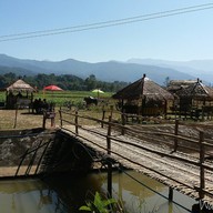 บรรยากาศ ริมนากาแฟ