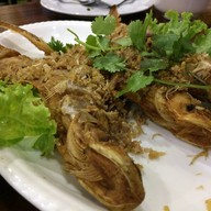 เมนูของร้าน บ้านปูม้าเป็น