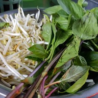 ก๋วยเตี๋ยวลูกชิ้นหมูและเนื้อ