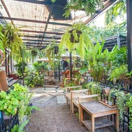 บรรยากาศ Oak Valley Wine Bar Restaurant