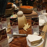 เมนูของร้าน Flow Millennium Hilton Hotel