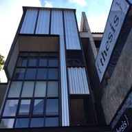 หน้าร้าน Thesis Coffee