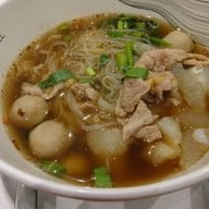 ก๋วยเตี๋ยวเรือเอ็นแก้วหอวัง The Emquartier