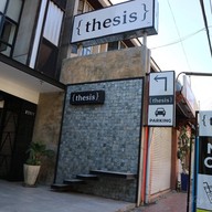 หน้าร้าน Thesis Coffee