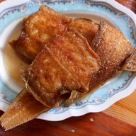 เมนูของร้าน ครัวเจ๊แมว ปากน้ำปราณ