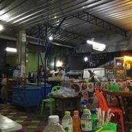 บรรยากาศ เจ๊เอม ข้าวต้ม อาหารตามสั่ง