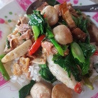 ร้านข้าวขาหมูเจ๊เปิ้ล