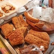 เมนูของร้าน หมูกรอบตระกูลเฉิน