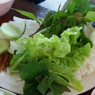 สวนอาหารชายทุ่ง