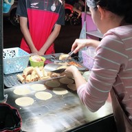 เมนูของร้าน ขนมเบื้องเมืองโอ่ง ซอย 2