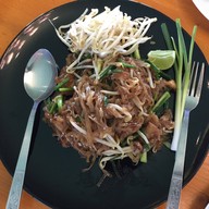 เมนูของร้าน เฌอคอฟฟี่แอนบิสโตร Cher coffee &Bistro