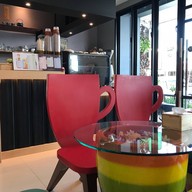 บรรยากาศ iconic cafe ไม่มี