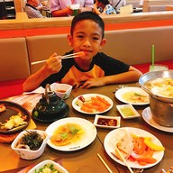 Oishi Buffet แฟชั่นไอส์แลนด์