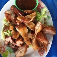 ลาบลองกอย