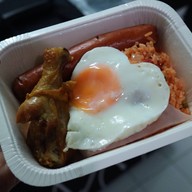 เมนูของร้าน ถูกและดี Eight Thonglor