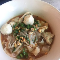 ก๋วยเตี๋ยวพริกสวน