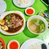 เมนูของร้าน ขาหมูรัชดา แยกสุทธิสาร รอบกลางวัน