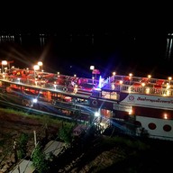 บรรยากาศ เรือสำราญแม่โขงพาราไดซ์ครูซ