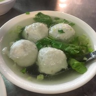 เมนูของร้าน Fish Ball Soupร้านลูกชิ้นปลา