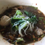 ร้านก๋วยเตี๋ยวเรือแม่ประไพ