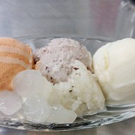 เมนูของร้าน อ ประทิน ไอศครีม ตลาดเตาปูน