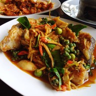 แจ่มจันทร์ รีสอร์ท