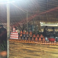 บรรยากาศ ชายคลอง