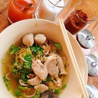 PJ ก๋วยเตี๋ยว แซบ&นัว
