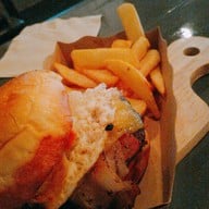 เมนูของร้าน Feed the Beast