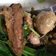 เมนูของร้าน ก๋วยเตี๋ยวเรือเล็ก-แดง