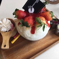 หมอนทองคาเฟ่