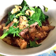 เมนูของร้าน ก๋วยเตี๋ยวเรือเล็ก-แดง
