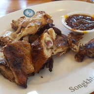 เมนูของร้าน นายเฮงดีไก่ย่าง